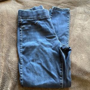 Size 10 Universal thread jegging jeans. Great dark blue color.